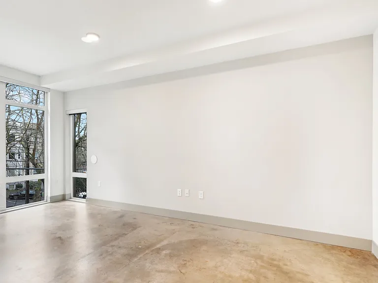 Broadcast Apartments — Photo 62
