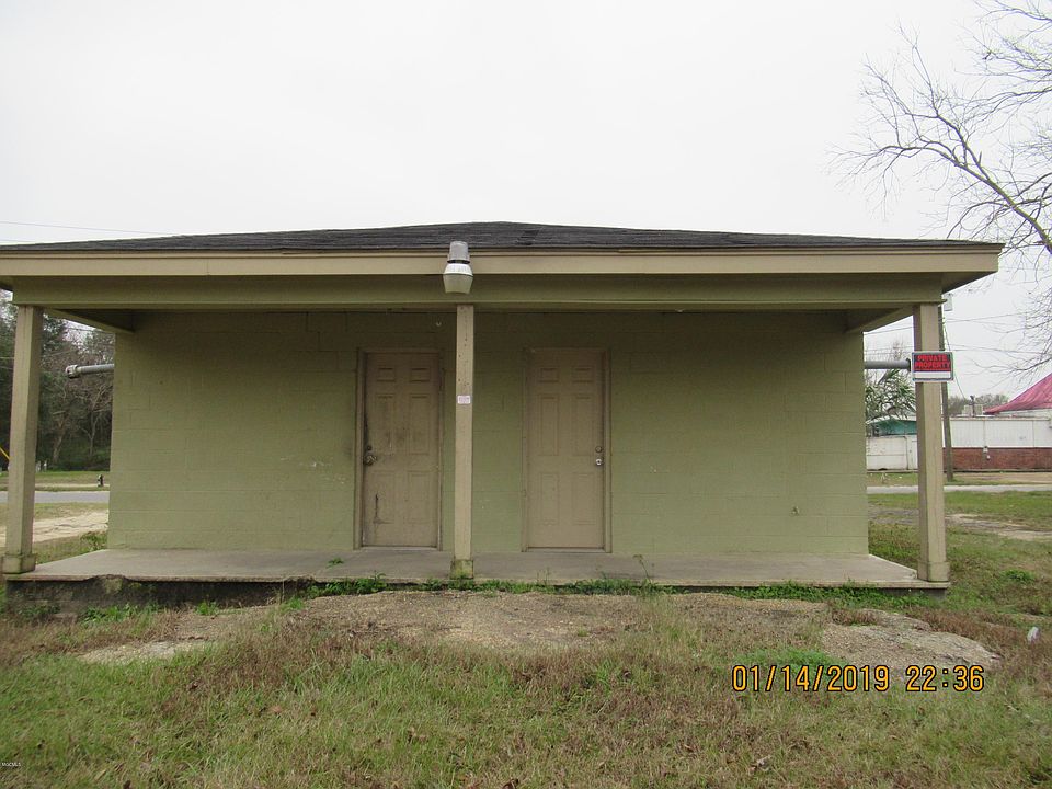 2nd image of 4343 Elder St
