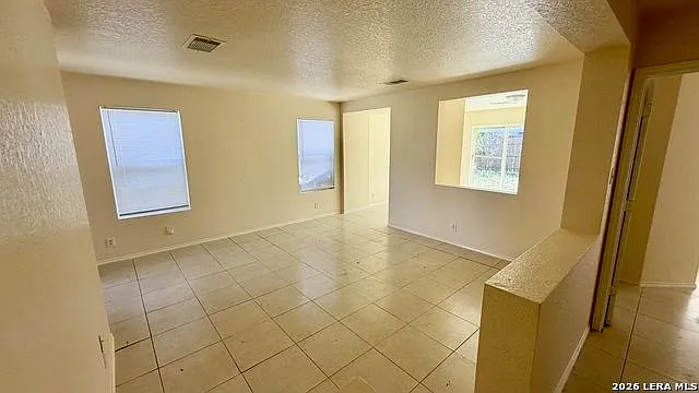 10026 Sungate Park — Photo 3