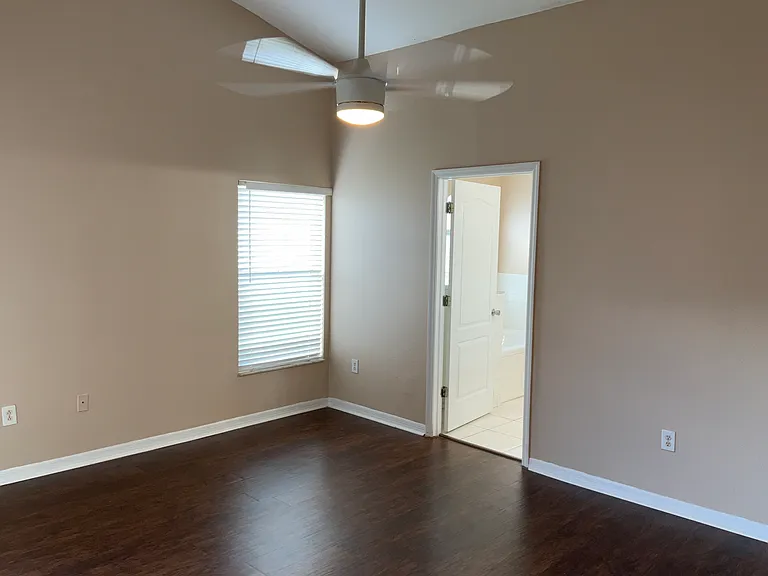 1527 Firewheel Dr — Photo 9