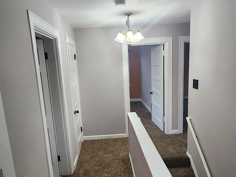 5747 Hamilton Ave — Photo 6