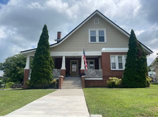 300 Daytona Pl, Elizabethton, TN 37643