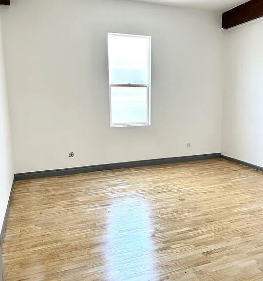 726 S Santa Fe Ave #203 — Photo 3