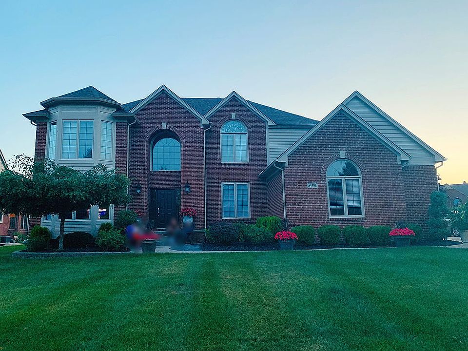 1st image of 54497 Birchfield Dr E