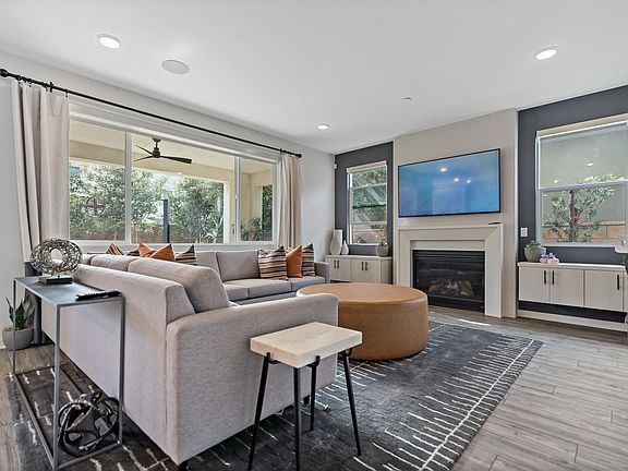 4th image of 2650 E Mabel Ln