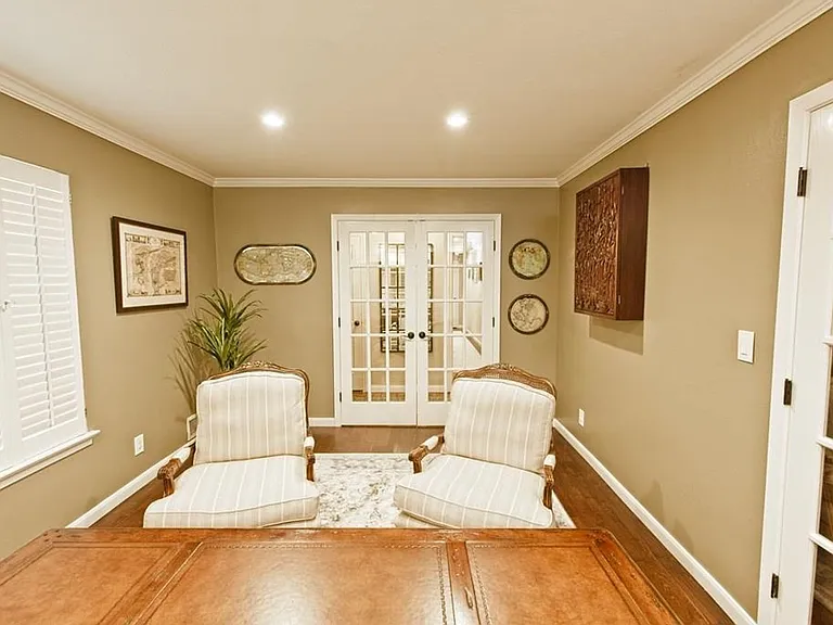 1307 Glen Cove Dr — Photo 9