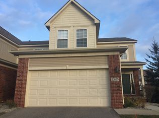22655 Trillium Dr, Novi, MI