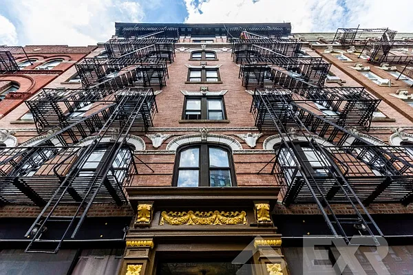 Rented by EXR | media 14