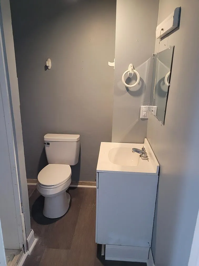 1 bed, 700 sqft, $900 — Photo 2