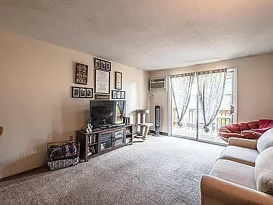 2-84 Marie Cres #1 photo 1