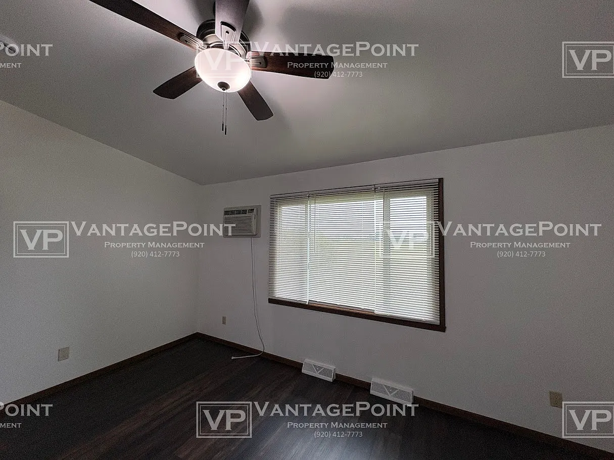 810 - 814 Broadway Street - 810 — Photo 3