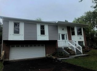 541 Castle Ct, Bolingbrook, IL 60440