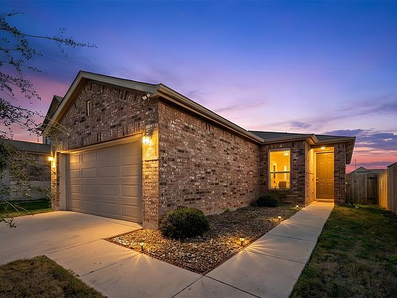 4th image of 13917 Inaugural St