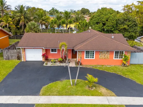 8551 NW 50th Street, Lauderhill, FL 33351