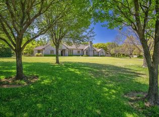 2102 Shadow Lake Dr, Edmond, OK 73025