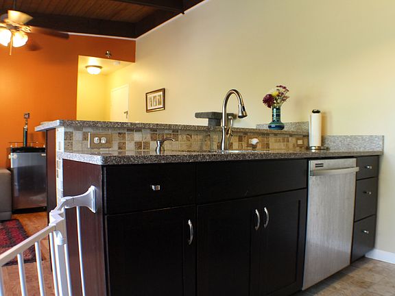 5th image of 4951 Americana Dr #4951H