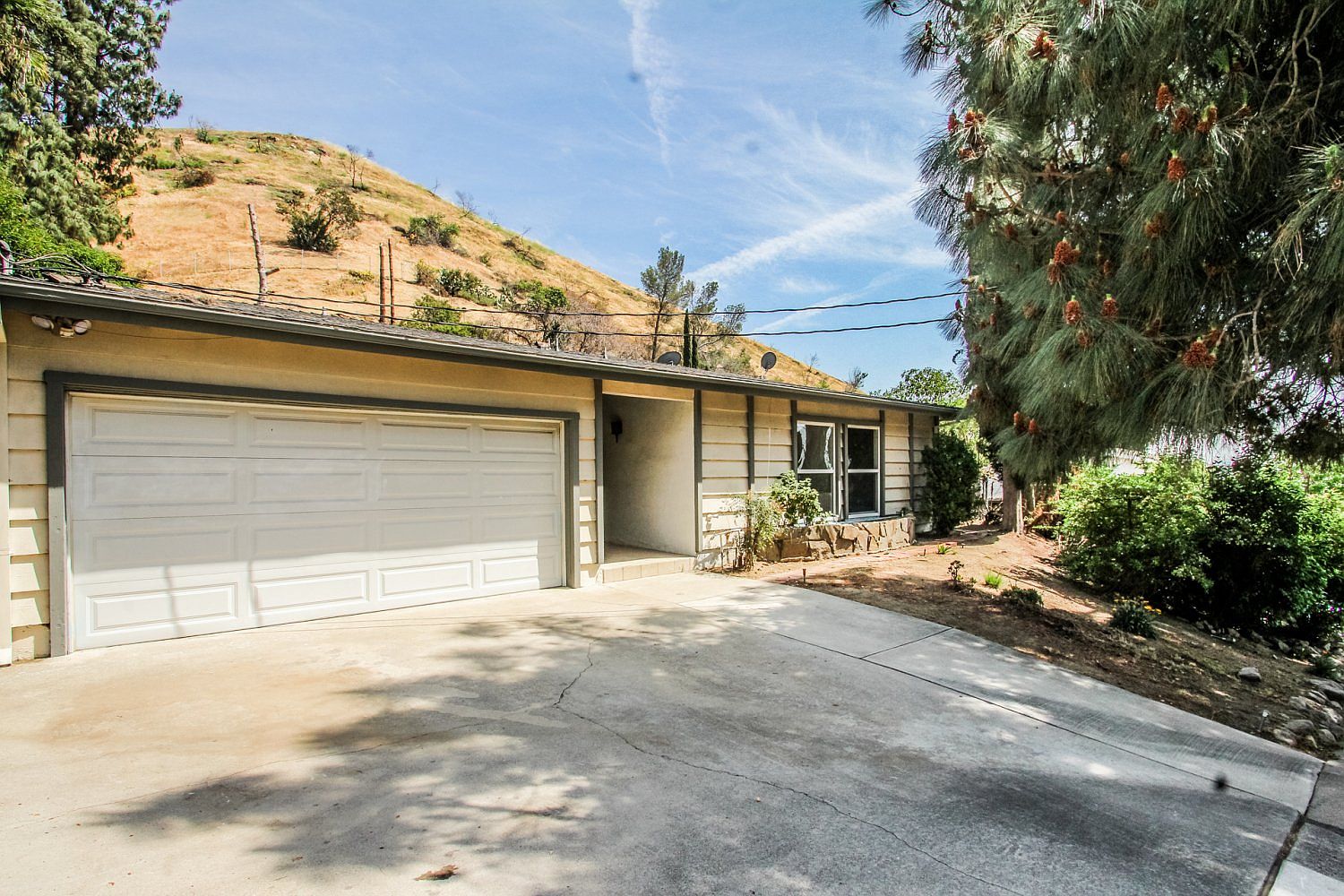 8002 Hollywood Way, Sun Valley, CA 91352 Zillow