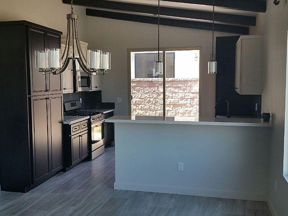 3rd image of 782 Malibu Cir