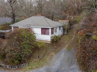 1122 NW Elm St, Grants Pass, OR