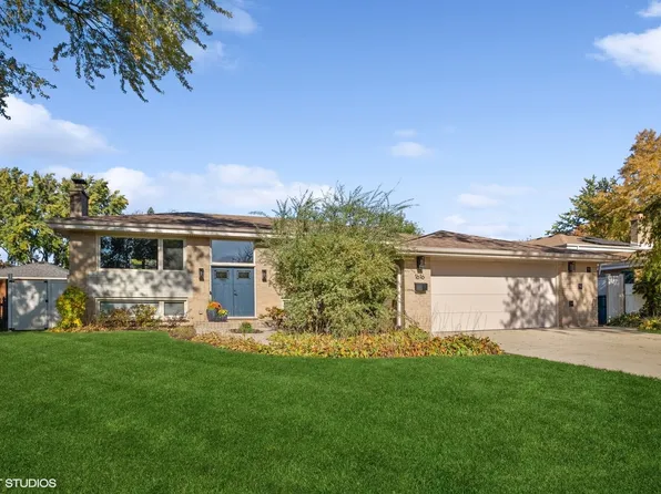 1616 W Stone Ave, Addison, IL 60101