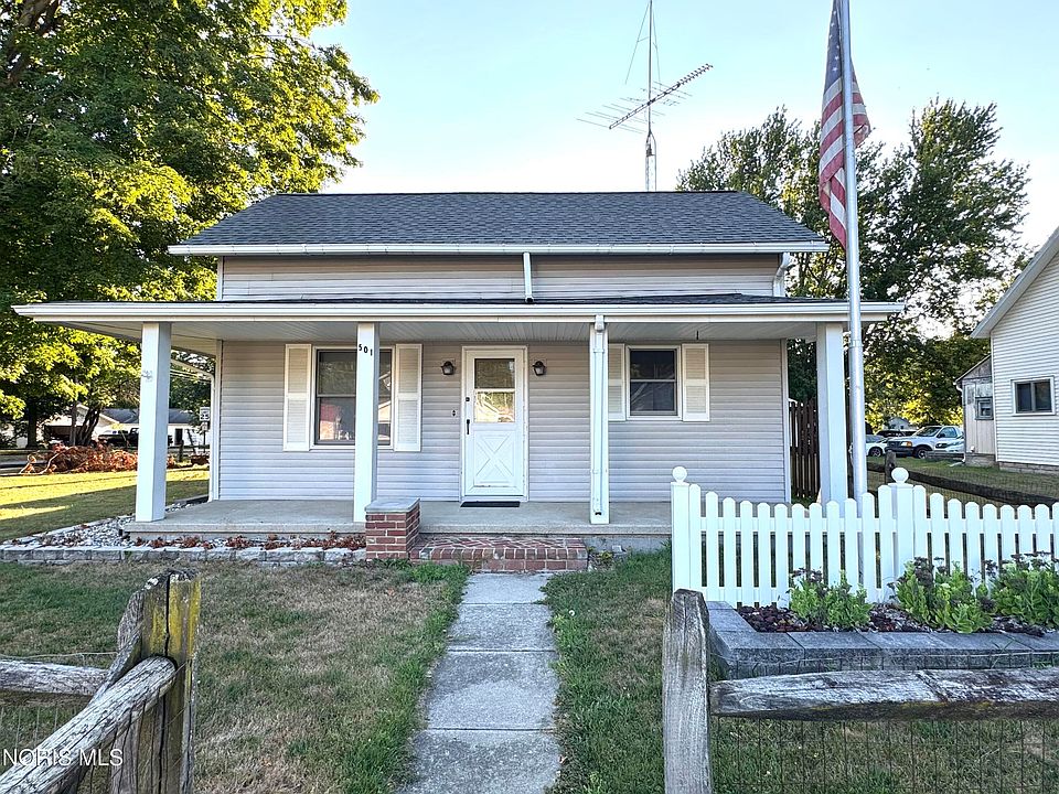 1st image of 501 East St