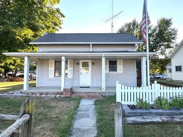 501 East St, Liberty Center, OH 43532