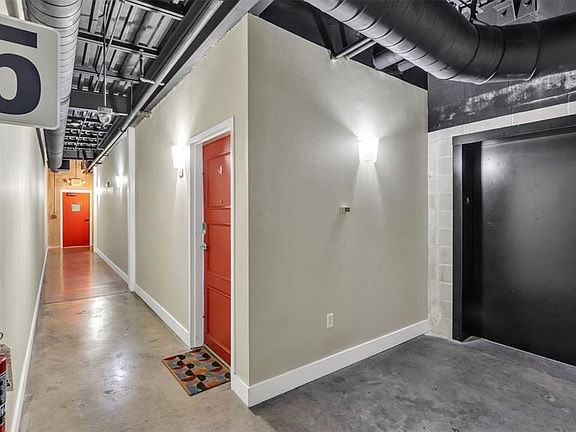 4th image of 125 N KENTUCKY AVENUE #501 & 503