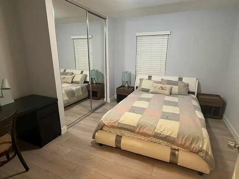 4439 Park Ave — Photo 6