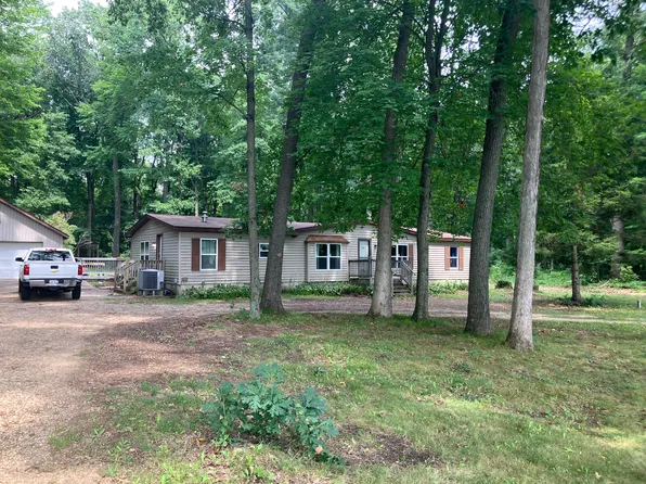 32274 20th Ave, Gobles, MI 49055