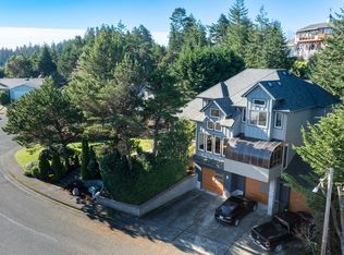 2024 Cedar Ct, North Bend, OR