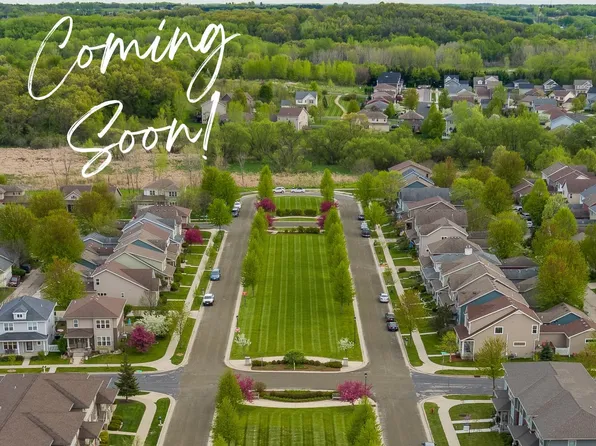 1587 Don Simon Dr, Sun Prairie, WI 53590
