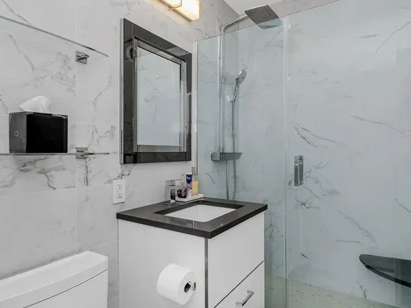 118 East 60th Street image 6 of 12