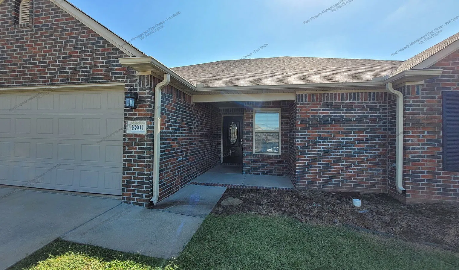 4 bed, 2.0 bath, 1682 sqft, $1,725 — Photo 2