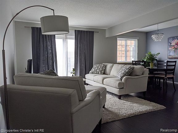 4th image of 1514 Normandy Rd #203