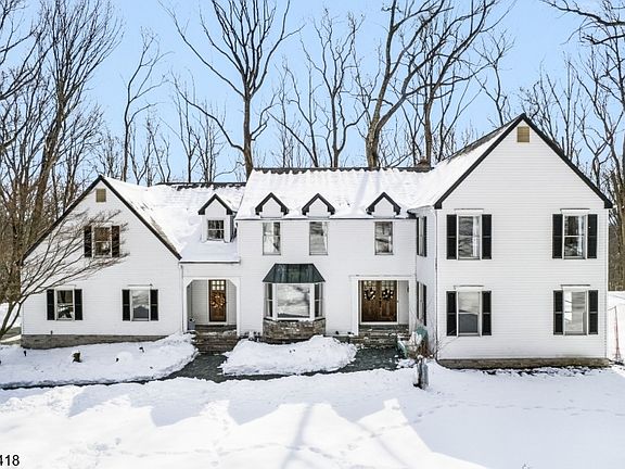 2nd image of 31 Warren Cutting