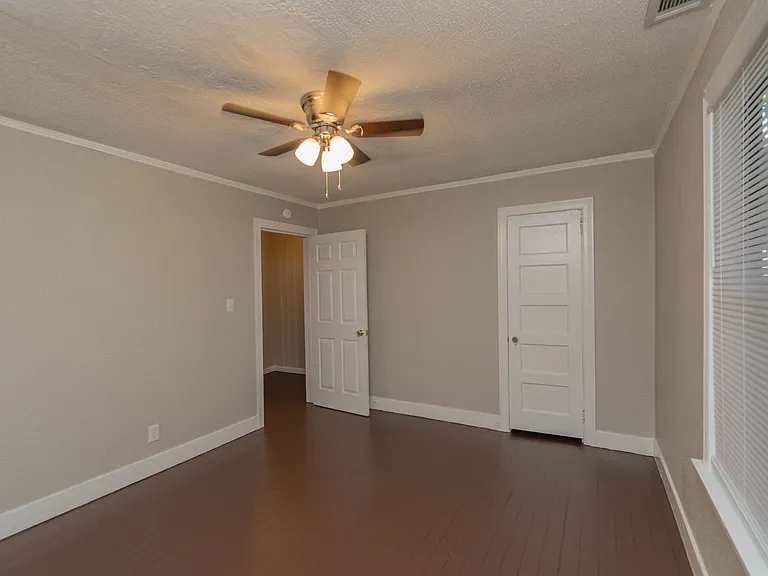 1110 Murphy St — Photo 22