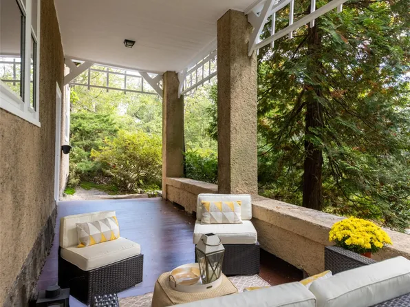 65 Circle Drive, Hastings-on-Hudson, NY 10706