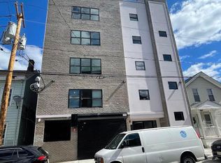 135 Beech St, Paterson, NJ 07501