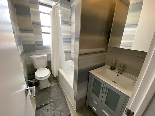 Rented by Mdays Realty | media 31