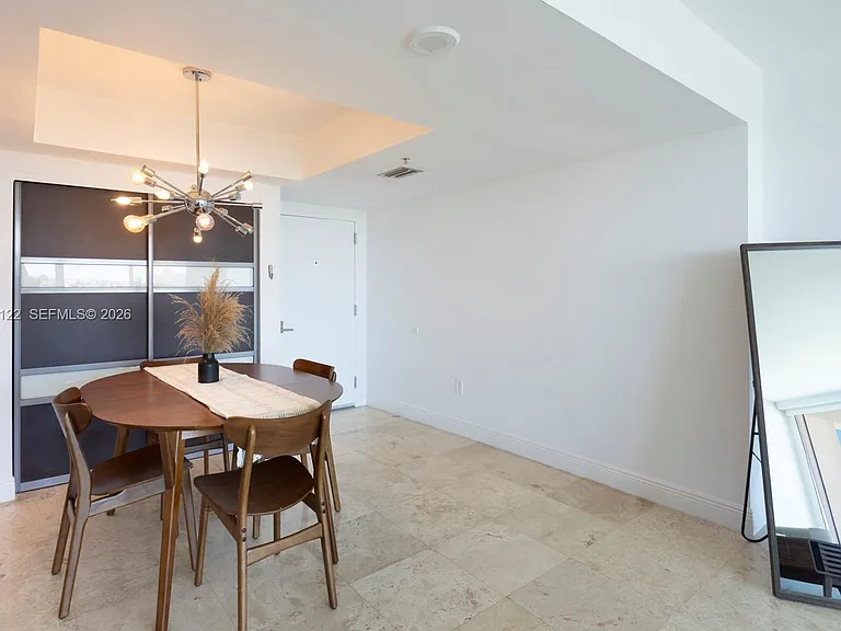 650 West Ave #906 — Photo 8