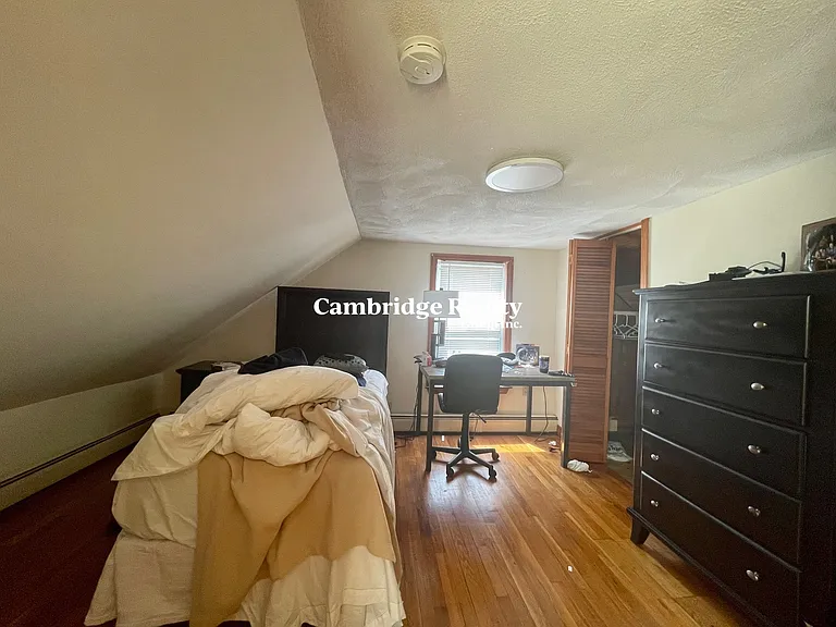 585 Somerville Ave #T-1 — Photo 3
