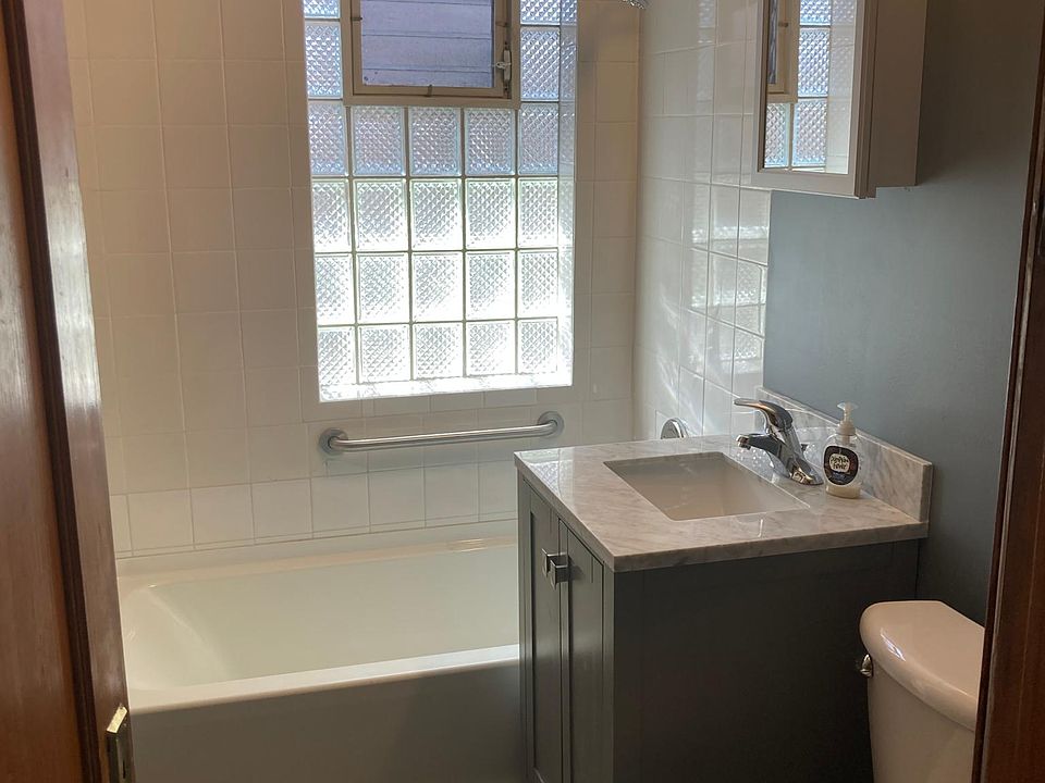 1st image of 4817 Elm Ave