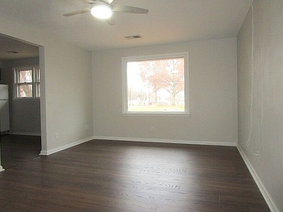 4th image of 105 Paradise Ct #10639744