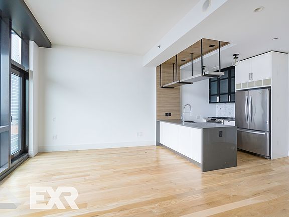 3rd image of 4441 Purves St APT 1706