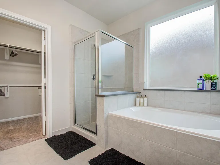 7606 Cottonwood Falls Dr — Photo 23