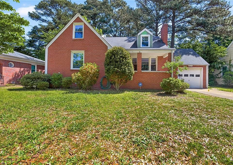 1st image of 8814 Commodore Dr