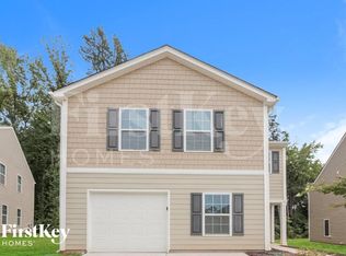 6806 Broad Valley Ct, Charlotte, NC 28216
