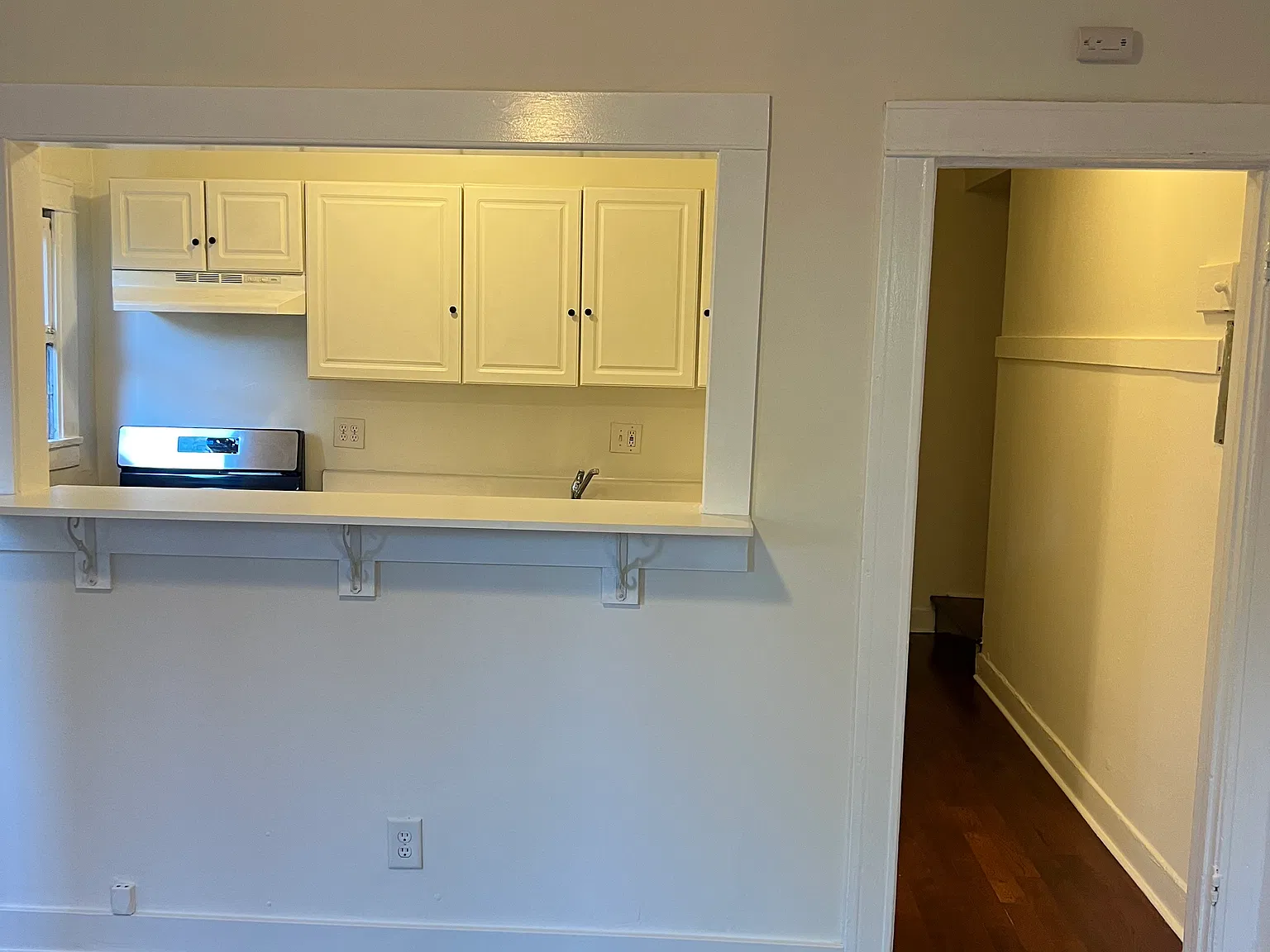 1 bed, 350 sqft, $1,795 — Photo 3