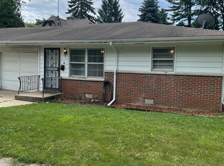 2900 Elisha Ave #B, Zion, IL 60099