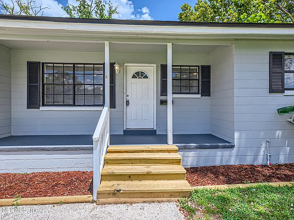 2nd image of 935 JORICK Court E